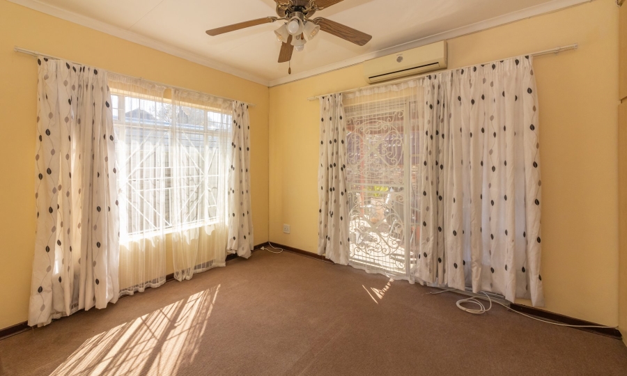 6 Bedroom Property for Sale in Morewag Free State